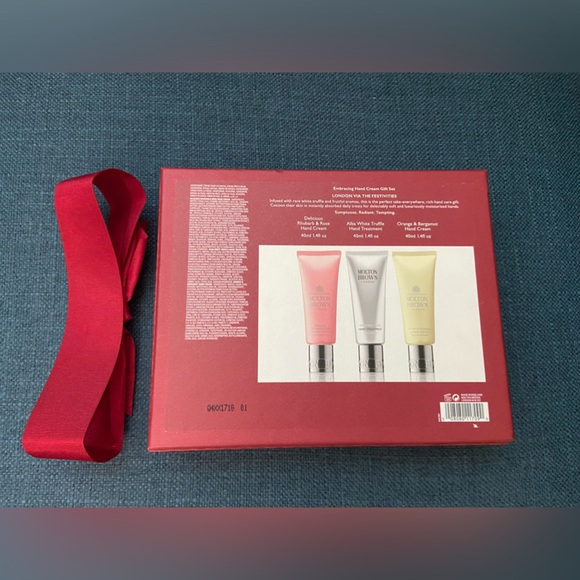 New In Box Molton Brown London Gift Set 2 Hand Creams & 1 Hand Treatment 40ml - Picture 2 of 5